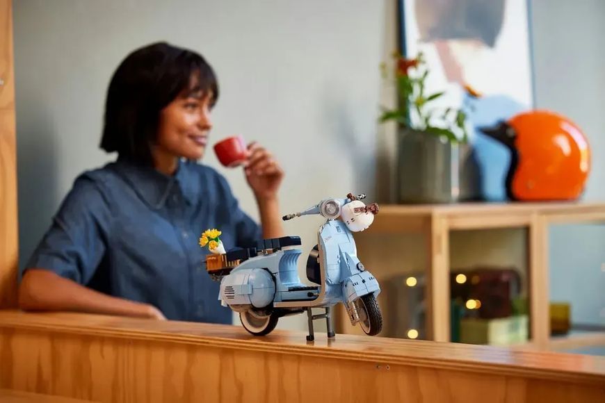 Авто-конструктор LEGO Icons Vespa 125 (10298) 613350 фото