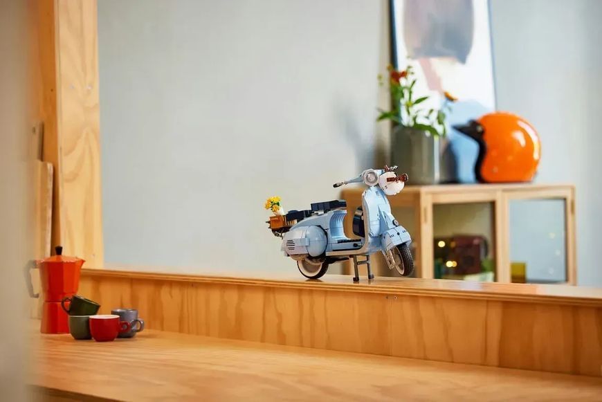 Авто-конструктор LEGO Icons Vespa 125 (10298) 613350 фото