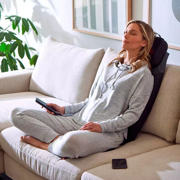 Массажная накидка на кресло HoMedics 2-in-1 Shiatsu Massage Cushion and Cordless Body Massager (MCS-950HJ) 021563 фото