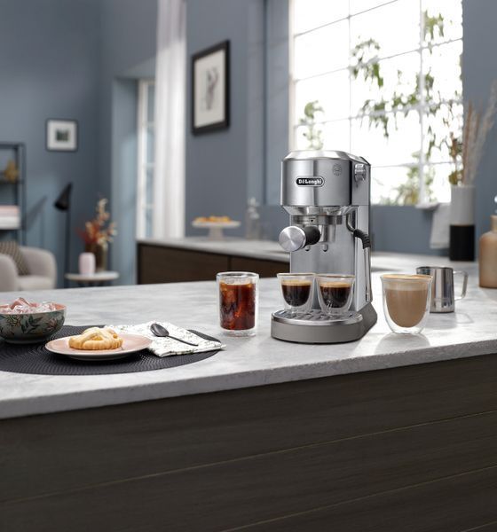 Эспрессо-машина DELONGHI Dedica Duo EC890.M (Cold Brew) 2061550 фото