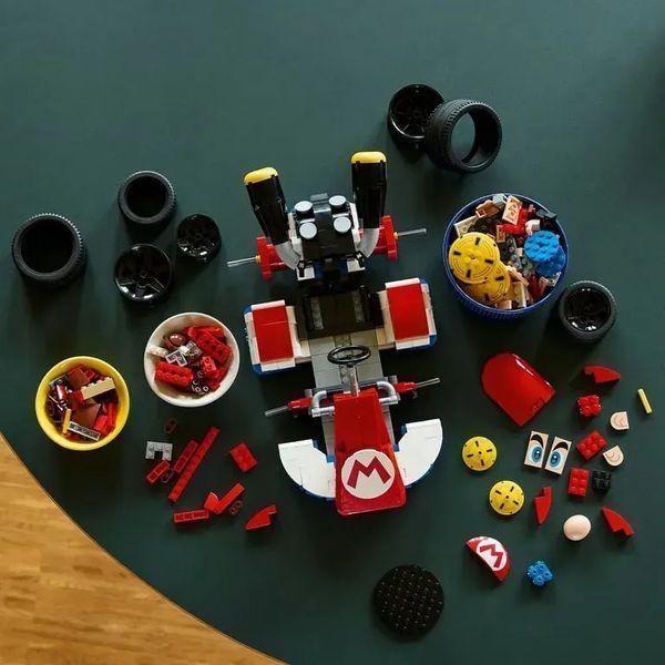 Блоковий конструктор LEGO Super Mario Mario Kart: Mario і Standard Kart (72037) 613439 фото