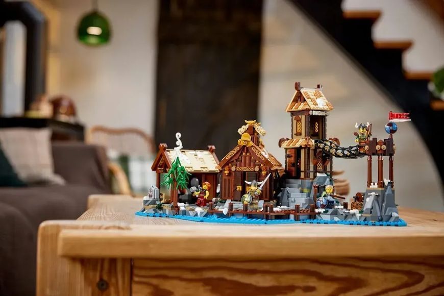 Блочный конструктор LEGO Ideas Деревня викингов (21343) 613441 фото