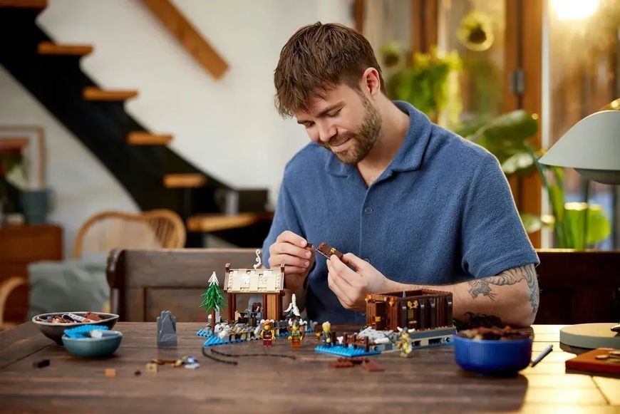 Блочный конструктор LEGO Ideas Деревня викингов (21343) 613441 фото