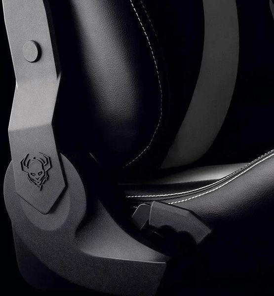 Комп'ютерне крісло для геймера Diablo Chairs X-Horn 2.0 Normal Size Black/White 606521 фото