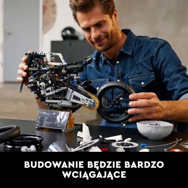 Авто-конструктор LEGO Technic BMW M 1000 RR (42130) 613485 фото