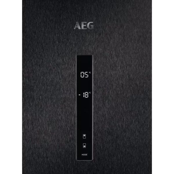 Холодильник з морозильною камерою AEG RCB732E7MB 040962 фото