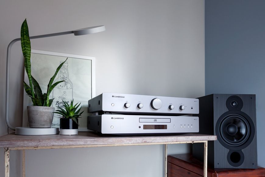 Підсилювач CAMBRIDGE AUDIO AXA25 Сріблястий 438594 фото