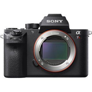беззеркальный фотоаппарат Sony Alpha A7R III body (ILCE7RM3) 004335 фото