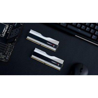 Память для настольных компьютеров G.Skill 32GB (2x16GB) DDR5 6000MHz Trident Z5 RGB Silver (F5-6000J3636F16GX2-TZ5RS) 027729 фото