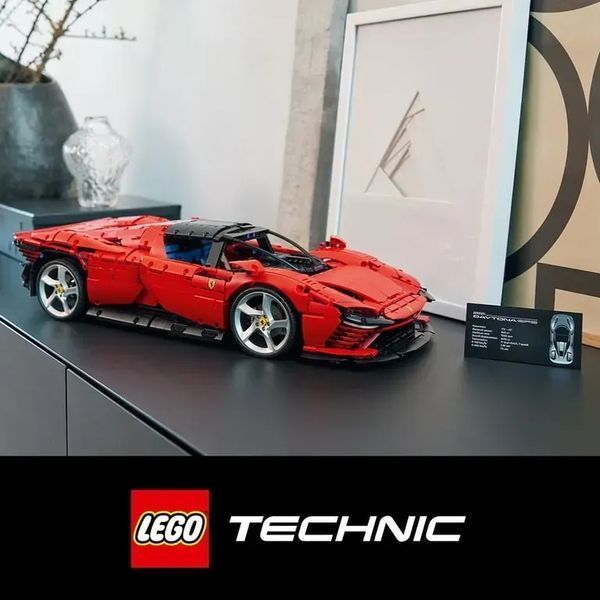 Авто-конструктор LEGO Technic Ferrari Daytona SP3 (42143) 613519 фото