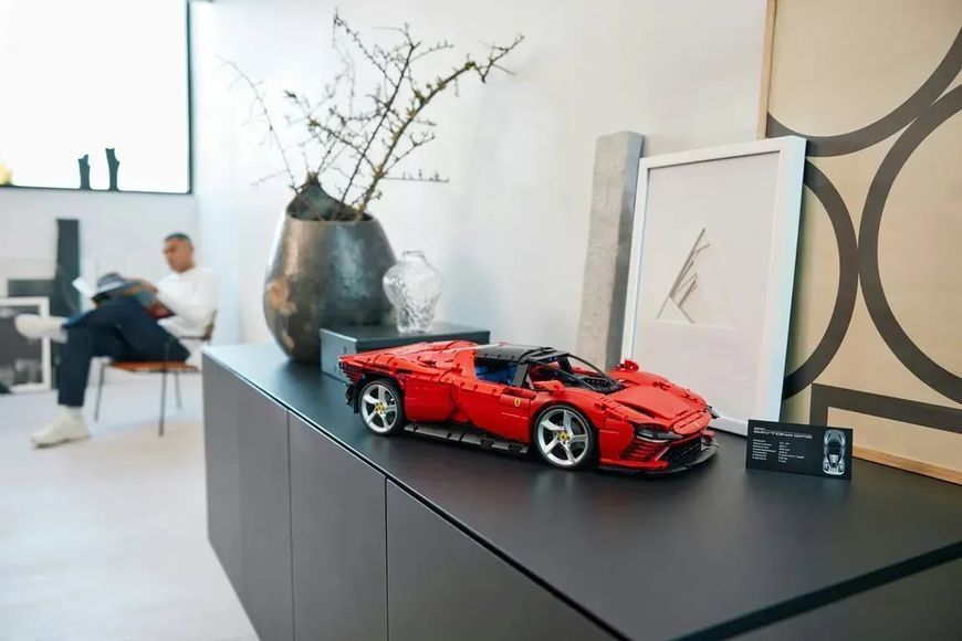 Авто-конструктор LEGO Technic Ferrari Daytona SP3 (42143) 613519 фото