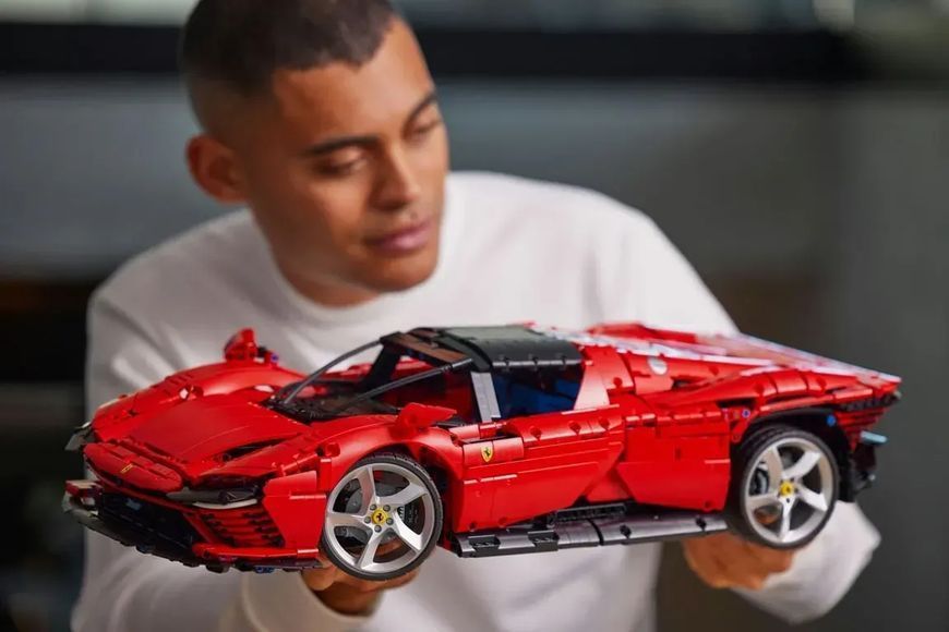 Авто-конструктор LEGO Technic Ferrari Daytona SP3 (42143) 613519 фото