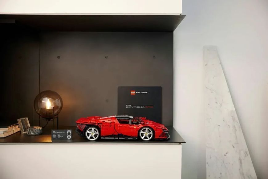 Авто-конструктор LEGO Technic Ferrari Daytona SP3 (42143) 613519 фото