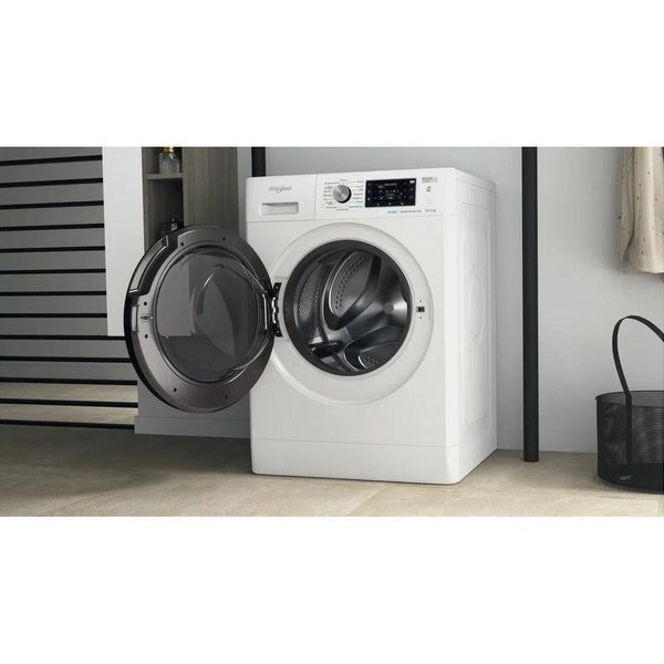 Стирально-сушильная машина автоматическая Whirlpool FFWDD 1076258 BV 035545 фото