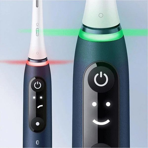 Електрична зубна щітка Oral-B iO Series 7 Sapphire Blue 012775 фото