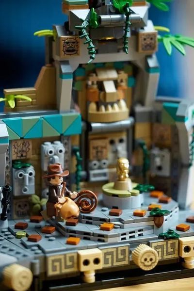 Блоковий конструктор LEGO Indiana Jones Храм Золотого Ідола (77015) 613465 фото