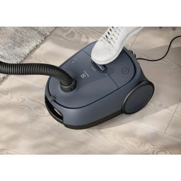 Пилосос з мішком Electrolux EB61C2DBP 031872 фото