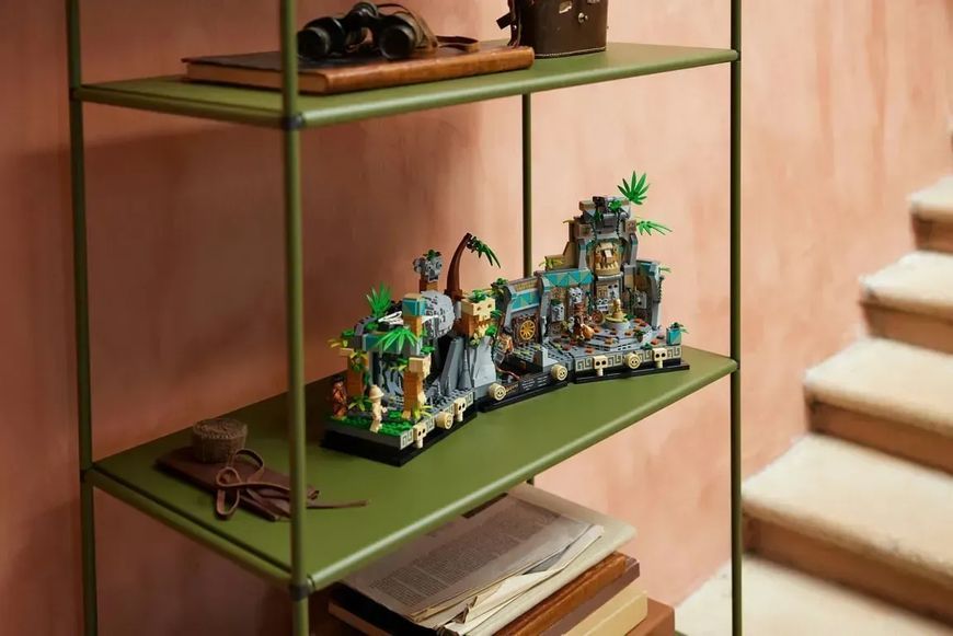Блоковий конструктор LEGO Indiana Jones Храм Золотого Ідола (77015) 613465 фото
