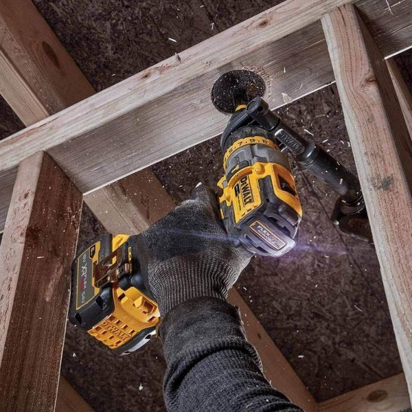 Шуруповерт DeWALT DCD999NT 044113 фото