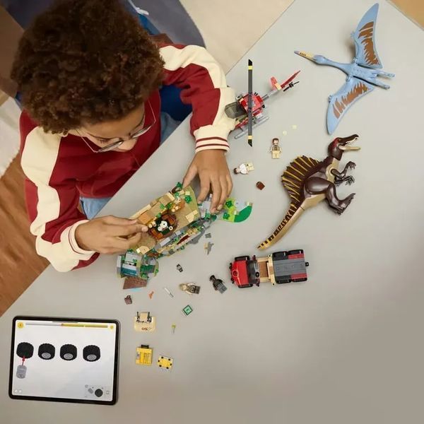 Блочный конструктор LEGO Jurassic World Воздушная миссия со спинозавром и кетцалькоатлем (76976) 613415 фото