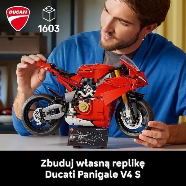 Блоковий конструктор LEGO Technic Мотоцикл Ducati Panigale V4 S 1603 деталі (42202) 613450 фото