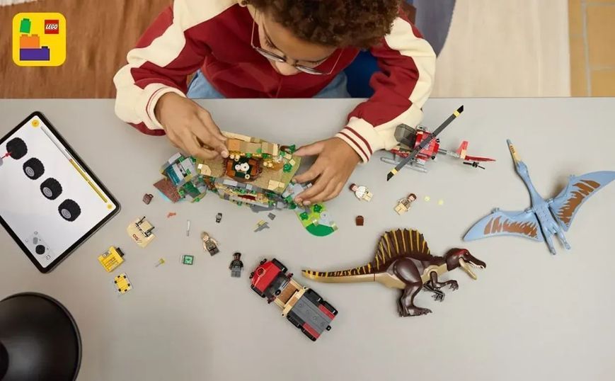 Блочный конструктор LEGO Jurassic World Воздушная миссия со спинозавром и кетцалькоатлем (76976) 613415 фото