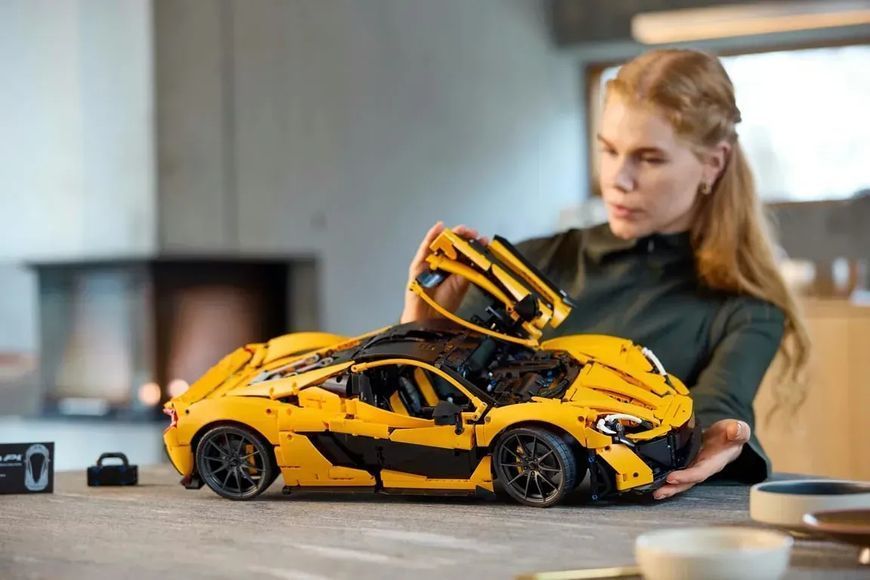 Авто-конструктор LEGO Technic McLaren P1 (42172) 613520 фото