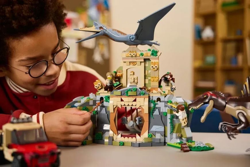 Блочный конструктор LEGO Jurassic World Воздушная миссия со спинозавром и кетцалькоатлем (76976) 613415 фото