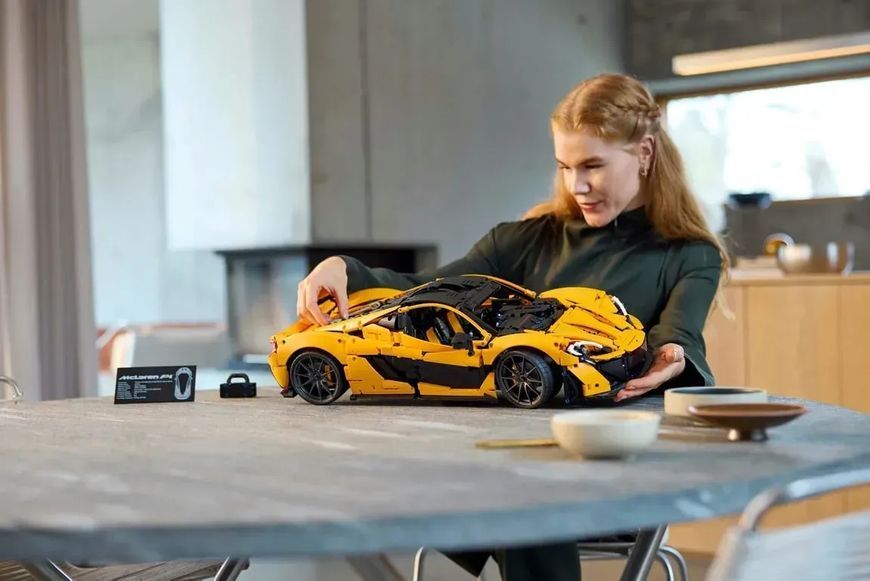 Авто-конструктор LEGO Technic McLaren P1 (42172) 613520 фото