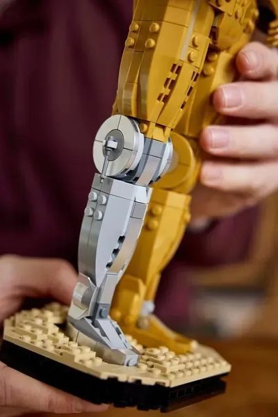 Блочный конструктор LEGO Star Wars C-3PO (75398) 613412 фото