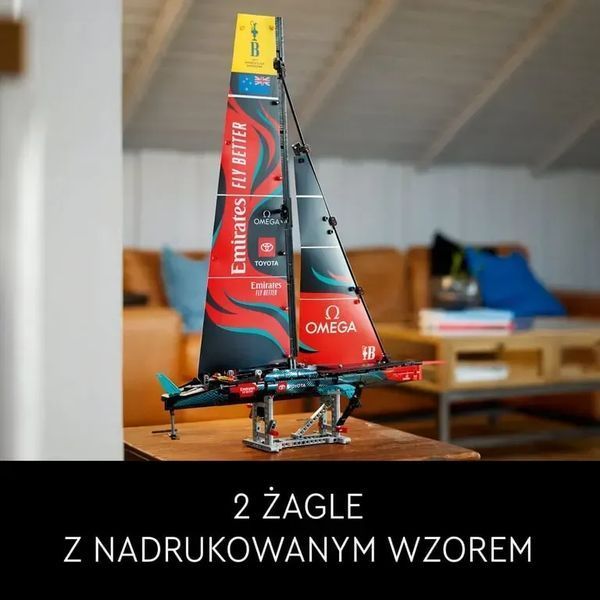 Блочный конструктор LEGO Technic Яхта Emirates Team New Zealand AC75 (42174) 613386 фото