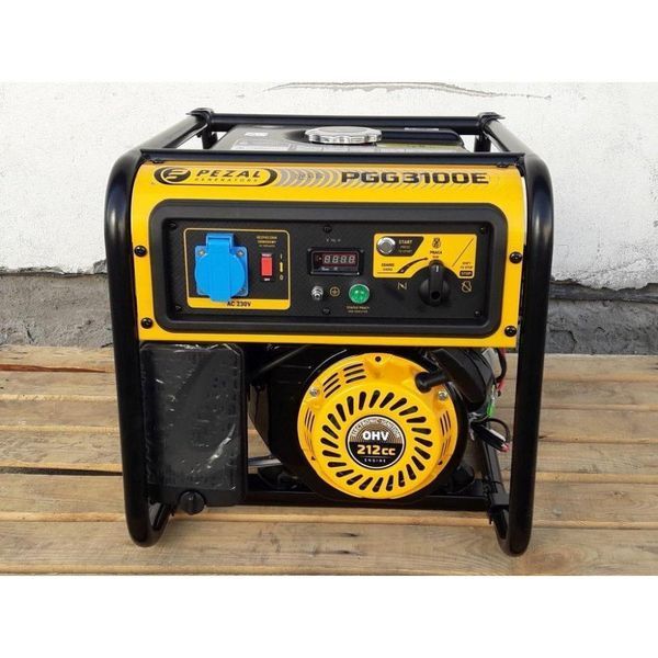 Бензиновый генератор PEZAL PGG 3100E 000210 фото