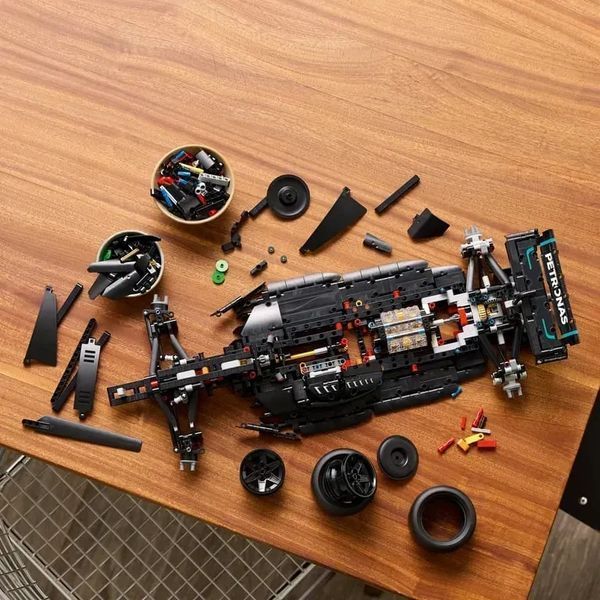 Авто-конструктор LEGO Technic Mercedes-AMG F1 W14 E Performance (42171) 613462 фото