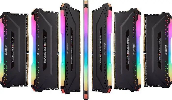 Память для настольных компьютеров Corsair 32 GB (4x8GB) DDR4 3200 MHz Vengeance RGB PRO (CMW32GX4M4C3200C16) 026393 фото