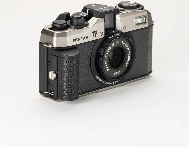 Фотокамера Pentax 17 Black/Silver 611519 фото