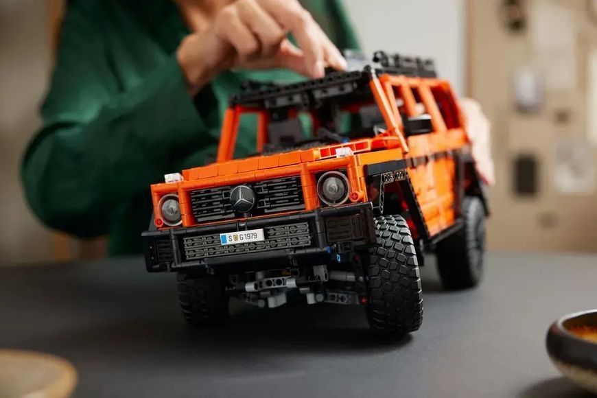 Авто-конструктор LEGO Technic Mercedes-Benz G 500 Professional Line (42177) 613475 фото