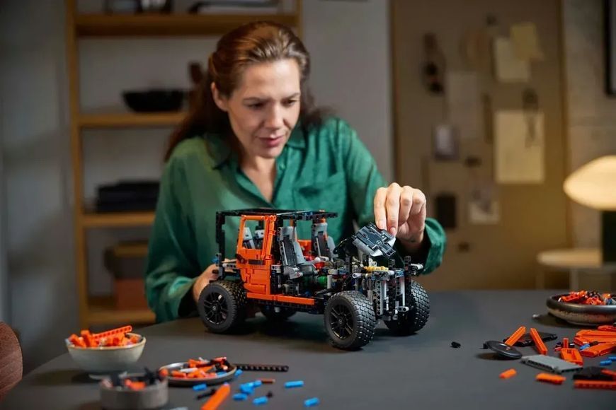 Авто-конструктор LEGO Technic Mercedes-Benz G 500 Professional Line (42177) 613475 фото