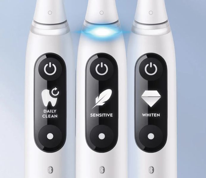 Електрична зубна щітка Oral-B iO Series 7 White 012766 фото