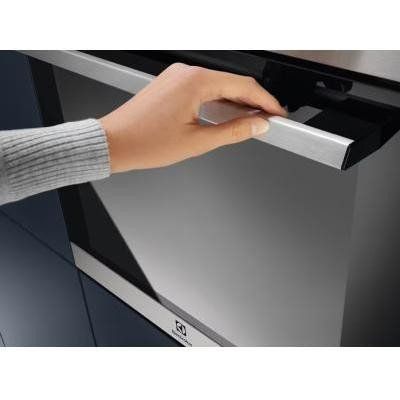 Духовка электрическая Electrolux EOF3H00BX 011318 фото