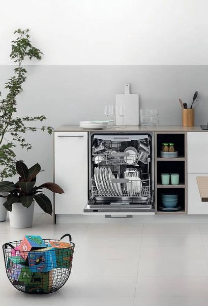 Посудомийна машина Indesit DIO3T131AFE 030863 фото