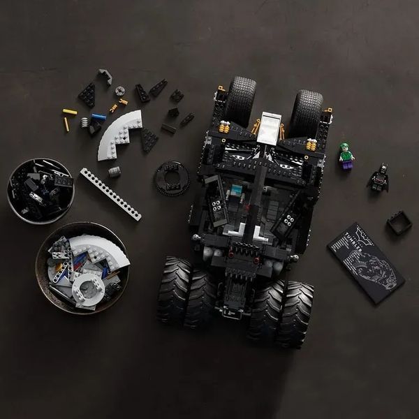 Блоковий конструктор LEGO Бетмобіль Тумблер (76240) 613518 фото