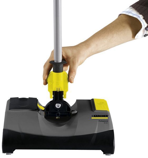 Щітка акумуляторна KARCHER Professional EB 30/1 Li-Ion 1.545-126.0 480769 фото
