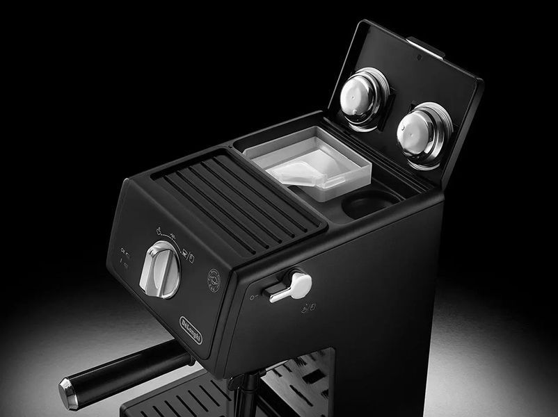 Рожковая кофеварка эспрессо DeLonghi ECP 31.21 035593 фото