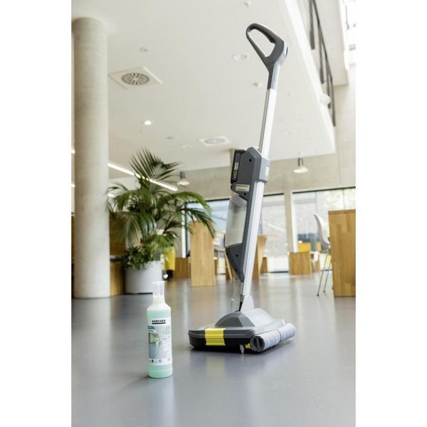 Миючий пилосос Karcher BR 30/1 C Bp Pack 18В/3,0 Ач (1.783-050.0) 021312 фото