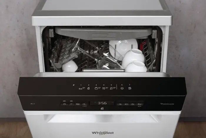Посудомоечная машина Whirlpool WSFO 3O23 PF X 030233 фото