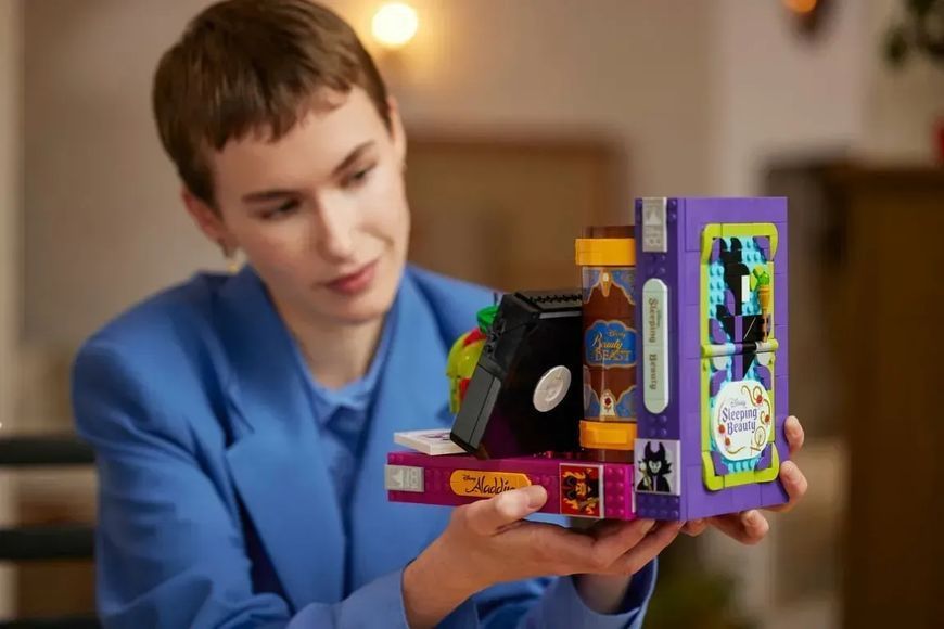 Блочный конструктор LEGO Иконки злодеев (43227) 613455 фото
