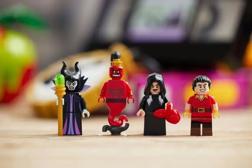 Блочный конструктор LEGO Иконки злодеев (43227) 613455 фото