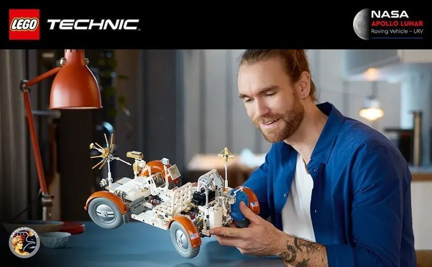 Блочный конструктор LEGO Лунный автомобиль NASA Apollo (42182) 613472 фото