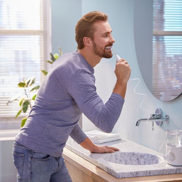 Ирригатор PHILIPS Sonicare Power Flosser 7000 HX3911/40 521319 фото