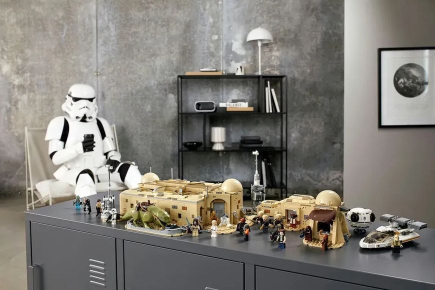 Блочный конструктор LEGO Star Wars Mos Eisley Cantina (75290) 613532 фото
